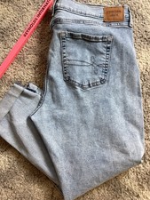 DENIZEN LEVI  S Boyfriend Light Denim Jeans Women  s Size 14