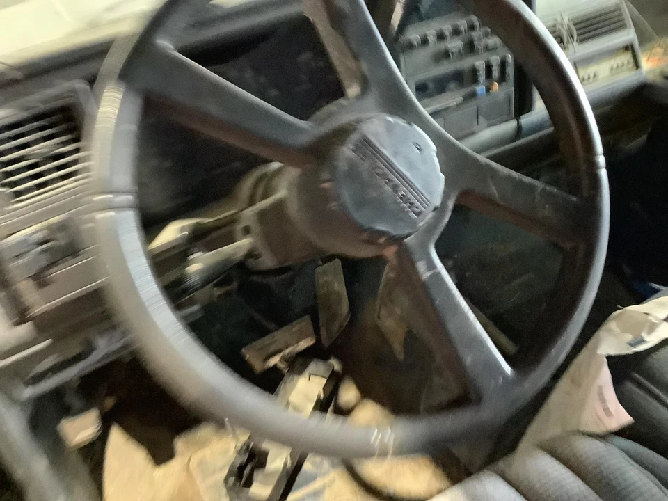 Used Engine Complete Assembly fits: 1989 Chevrolet 1500 PICKUP 8-350 5.7L VIN 7 - Image 2 of 4