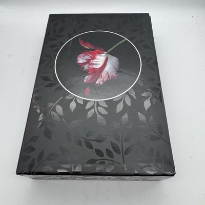 Twilight New Moon Collectors Edition Book Signed by Stephanie Meyer