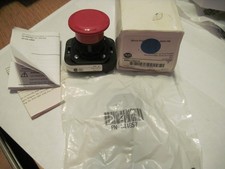 Allen-Bradley 800H-FRXT6 30mm Push Button Switch w/ Twist Release, Red Mushroom