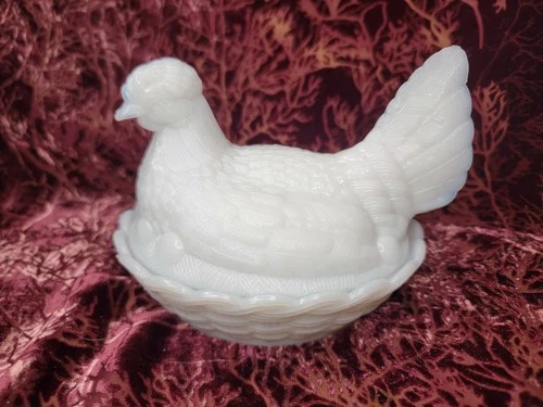 Vintage LG Wright White Milk Glass Hen On Nest 6" Covered Dish
