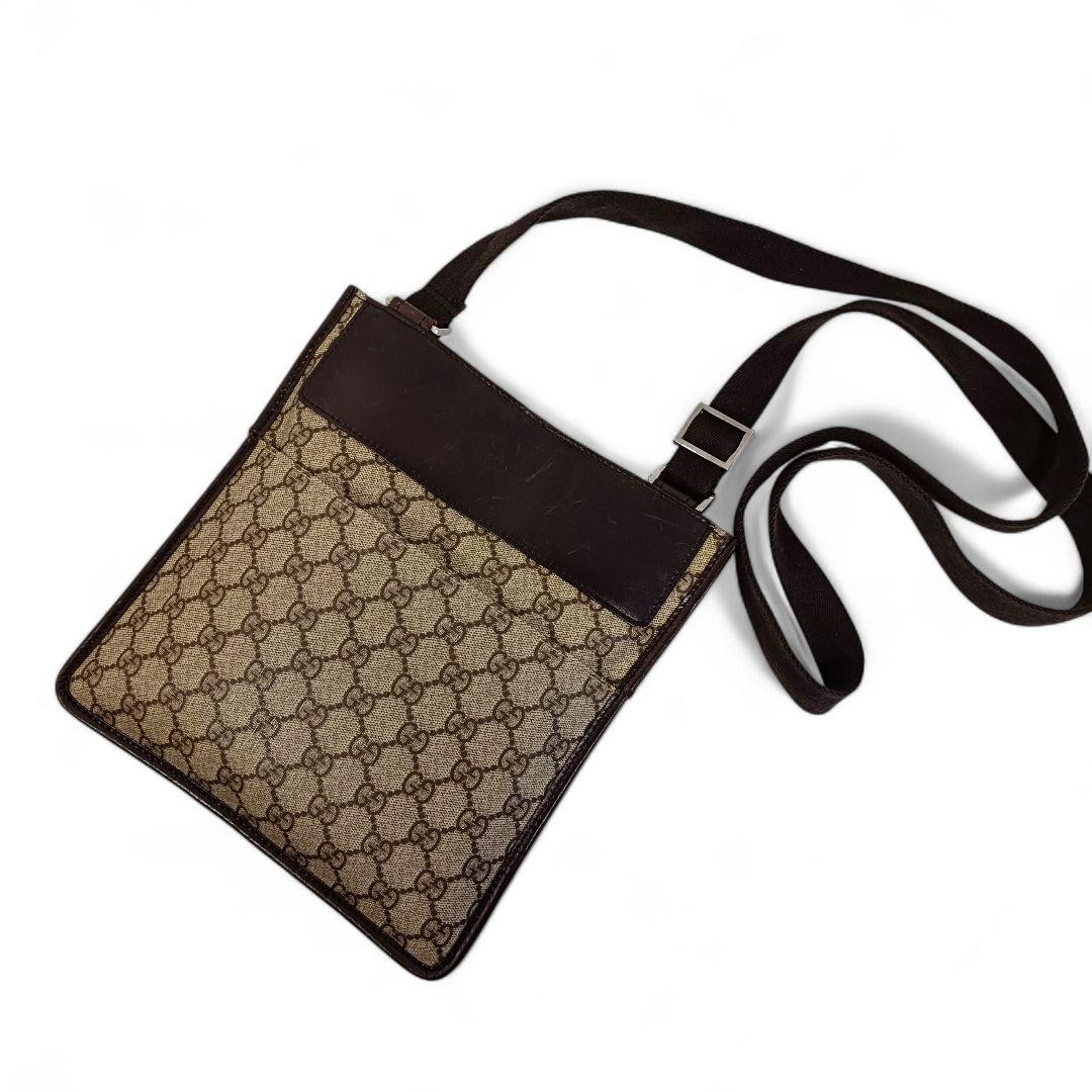 Authentic GUCCI GG Supreme Shoulder Bag Sacoche in PVC