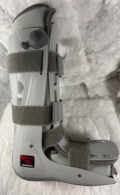 Breg Genesis Full Shell Walking Boot w Pump  Orthopedic Walker Boot Size M