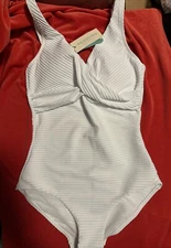 Sea Level Swim Australia Size US 6 Spinnaker Cross Front One Piece New With Tags