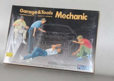 Vintage Rare 1988 Fujimi 1:24 Garage & Tools Mechanics Plastic Model Kit  NOS