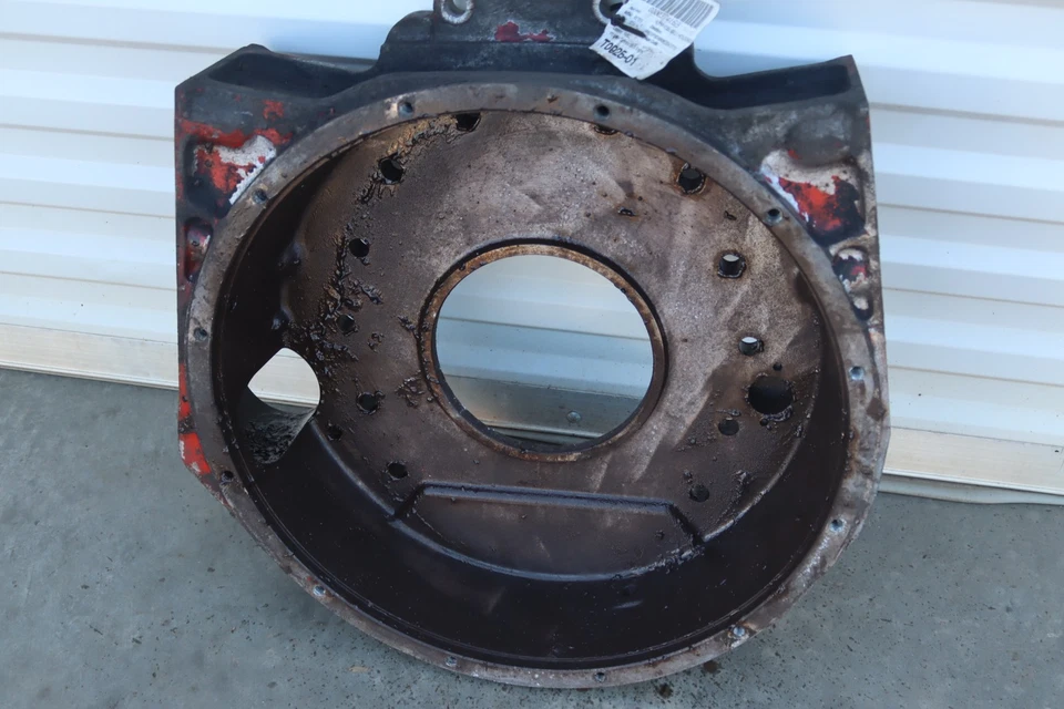 2013-2017 PETERBILT 579 CUMMINS ISX15 ENGINE FLYWHEEL BELT HOUSING P3103584 OEM - Image 2 of 4