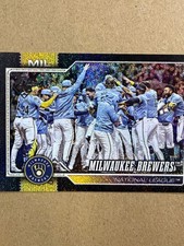 2025 Topps Series One Milwaukee Brewers Black #107 /10