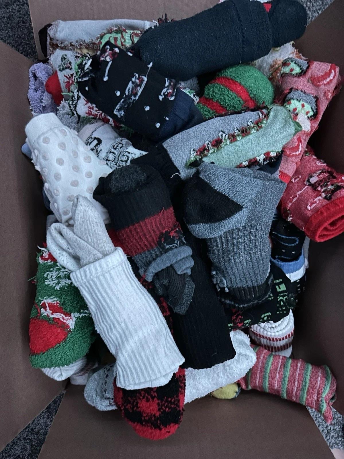 LOT OF 100 PAIRS OF ASSORTED SOCKS
Opens in a new window or tab