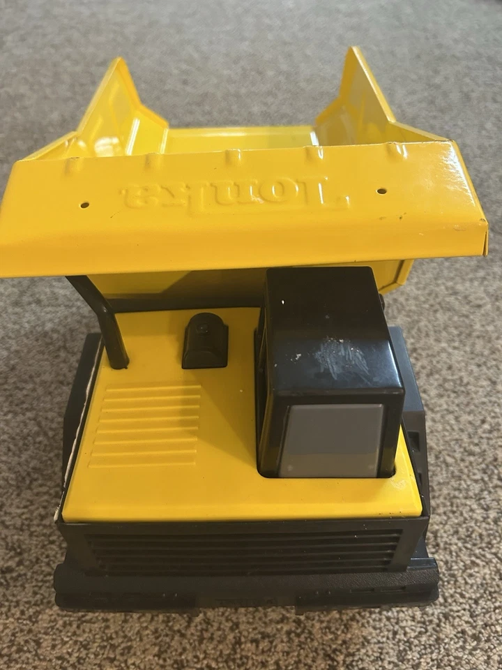 Tonka Mighty Dump Truck Pressed Steel #354 XMB-975 Plastic Wheel - Image 2 of 4