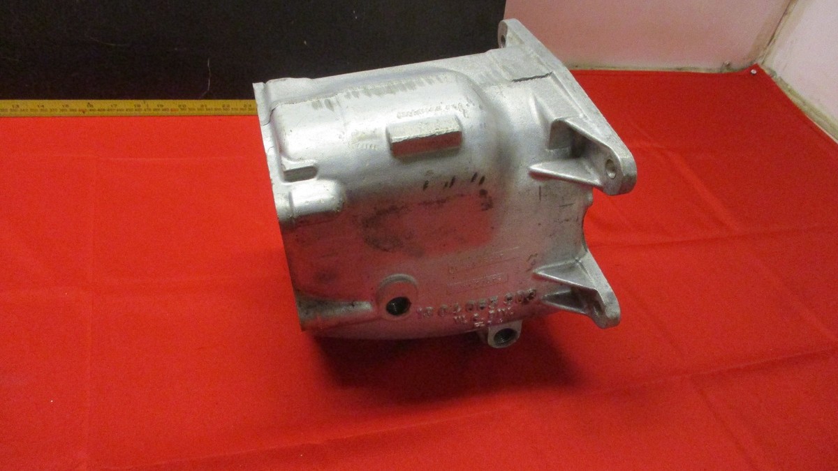 1974-1982 CAMARO FIREBIRD TRANS AM TRANSMISSION CASE SUPER T10 4