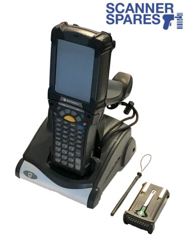 Symbol Motorola MC9090-GJ0HBFGA2WR LORAX 1D Skaner kodów kreskowych dalekiego zasięgu CE i stacja dokująca - Zdjęcie 1 z 7