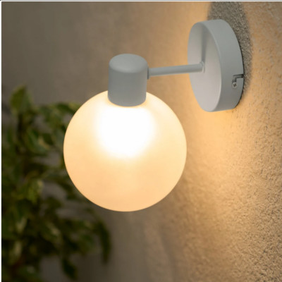 MADE.com Sawyer Außenwandleuchte - Metall & Glas - grau & mattiert Lampe