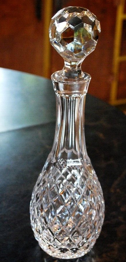 COMERAGH Vtg HAND CUT WATERFORD CRYSTAL Decanter W Stopper PANELS/DIAMONDS 12.75