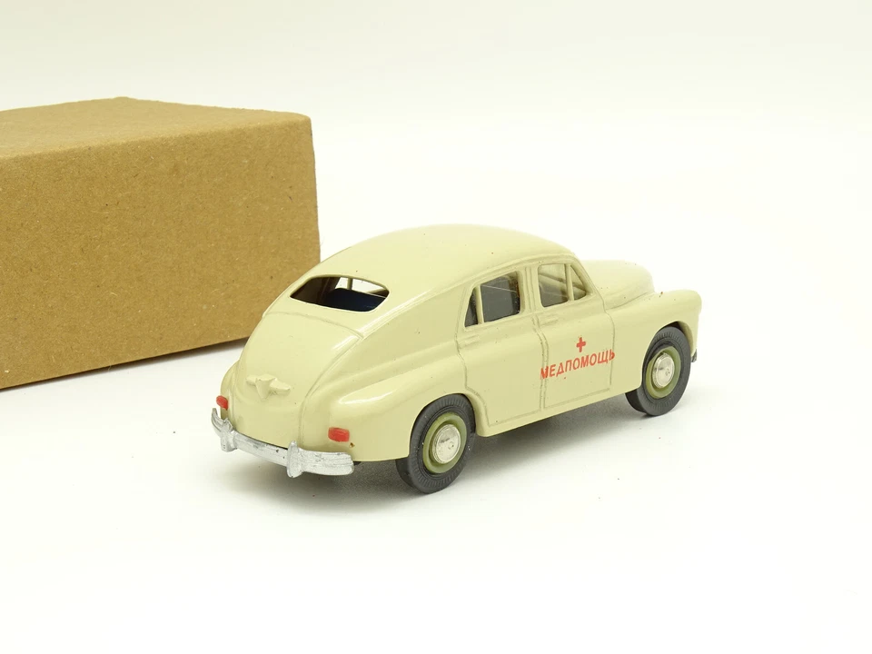 Kit Modelo Resina SB 1/43 - Ambulancia Gaz Volga M20 Foto 3 de 4