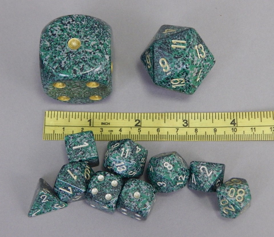 Chessex D20 – Set Casuale Di 4 Dadi A Venti Facce, Con Borsa Gratuita