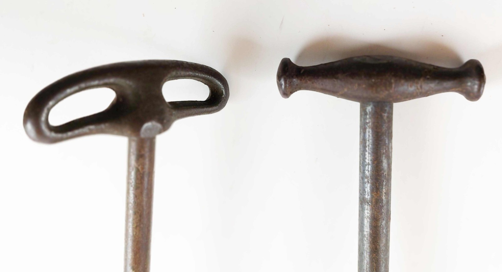 MEN & LADIES WOOD CEDAR SHOE TREES KEEPERS STRETCHERS - YOU PICK!