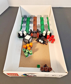 LEGO Games: Monster 4 3837 w/ Manual Rules & Box Missing Brown Head & Spider Leg