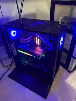 HARDLY USED Custom Gaming PC AND Corsair Keyboard & Mouse - Specs In Description