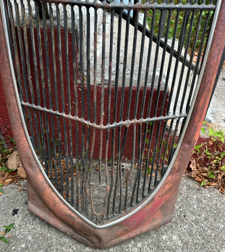 Parrilla de camioneta Ford 1936 original carcasa emblema V8 panel de camioneta 1/2 tonelada Foto 4 de 4