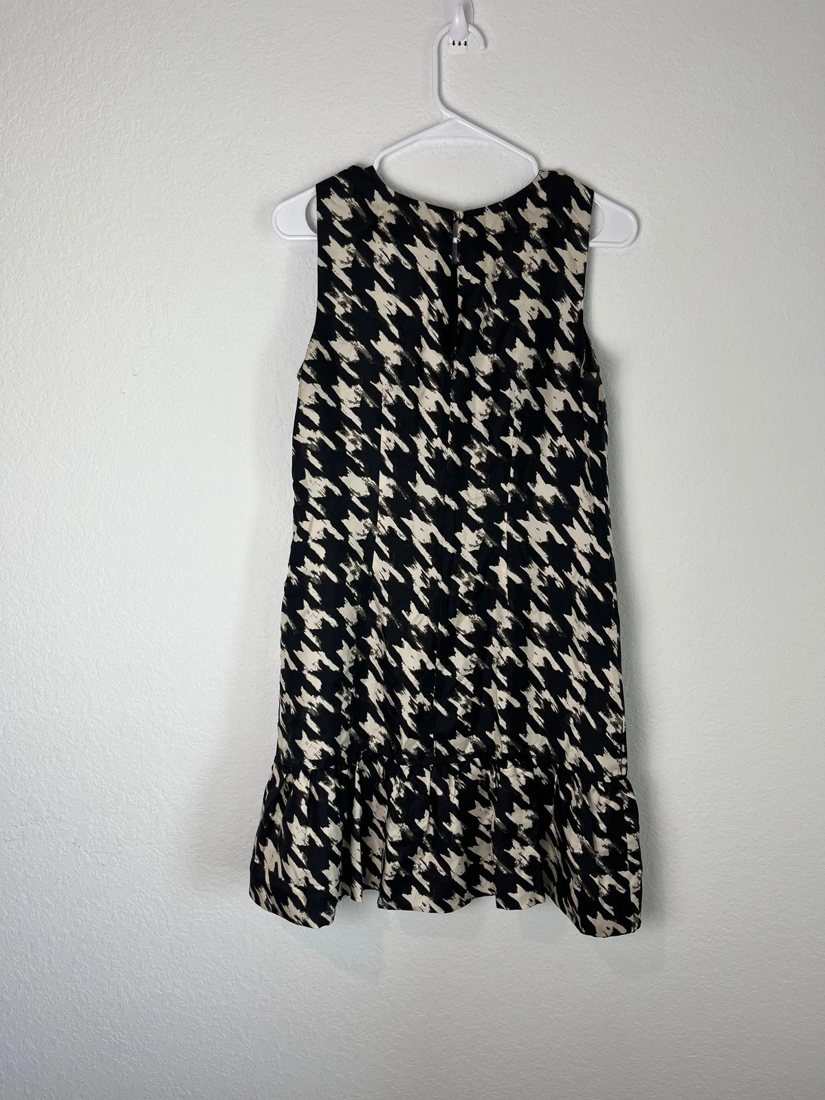 VETEMENTS Abito J Crew donna 4 nero panna pied de poule seta senza maniche orlo arricciato festa
