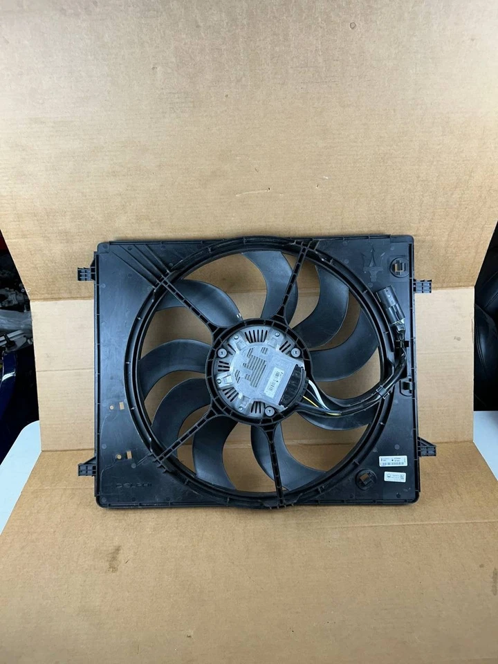 Ventilador de refrigeración del radiador Maserati Ghibli Quattroporte 2014-2020 cubierta hoja fabricante original Foto 2 de 4