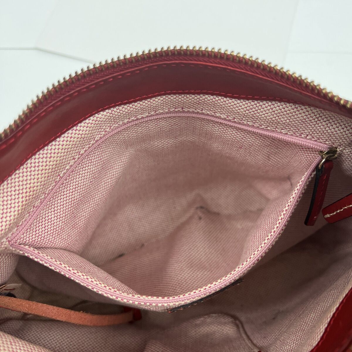 Vintage Dooney & Bourke Black/Cream/Red Small Zebra Vintage Dooney & Bourke Black/Cream/Red Small Zebra
