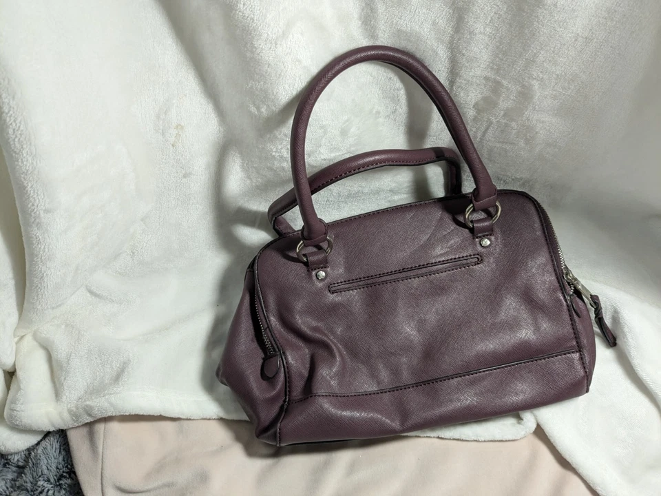 Dana Buchman Bolso Monedero en Color Ciruela con Interior Estampado Cebra Marrón Foto 2 de 4