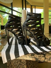 Gucci Leather Peep Toe Platform Cage Bootie size 7!!