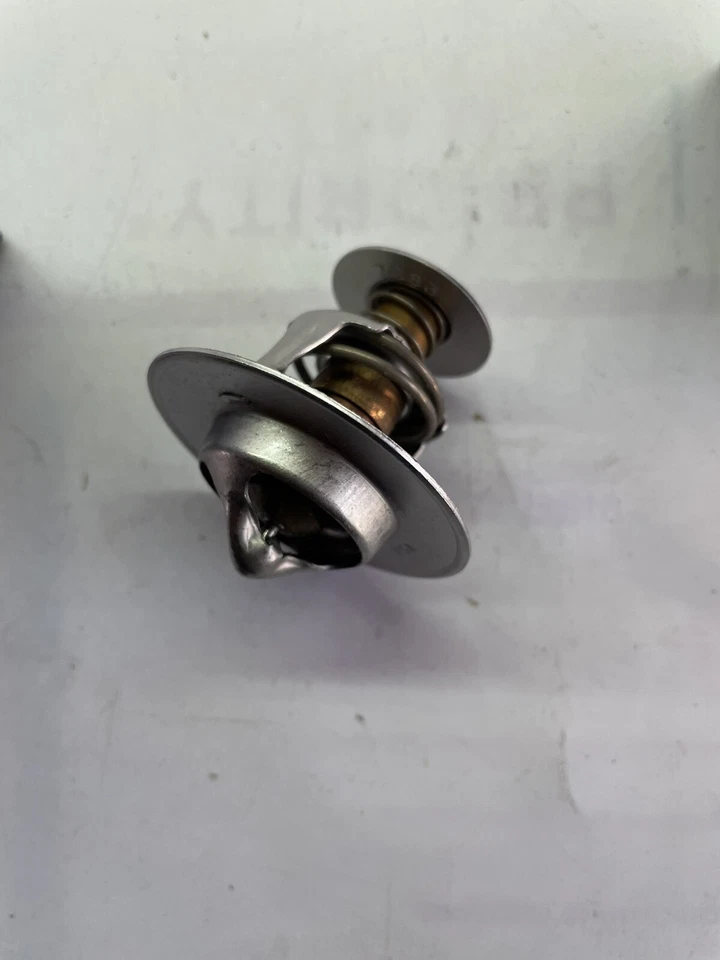 Engine Coolant Thermostat ACDelco 131-20 12353873 - Image 2 of 3