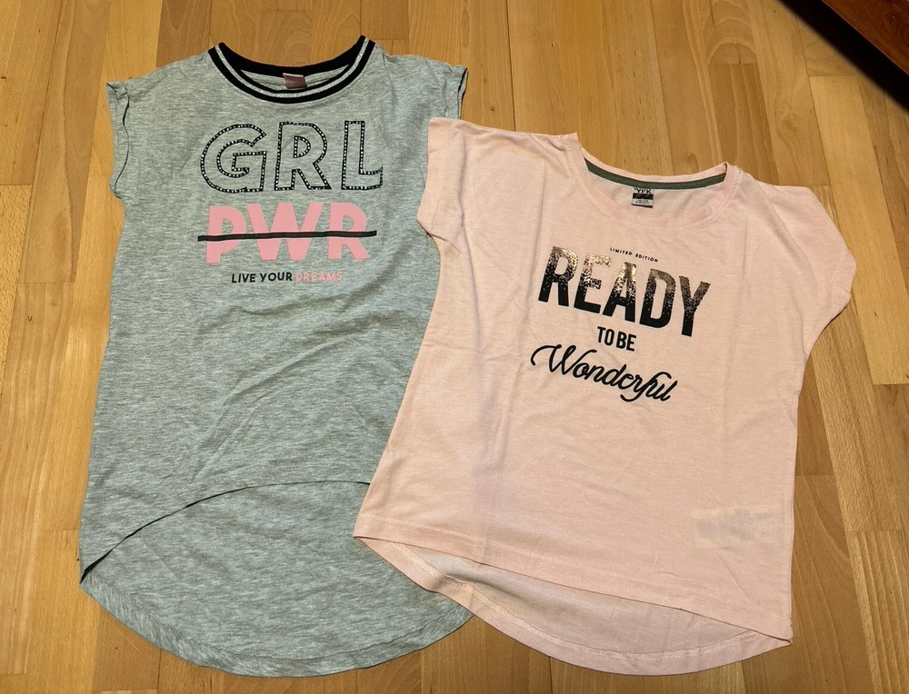 T-Shirts, 2 Stück, Größe 134/140, wurden nie getragen