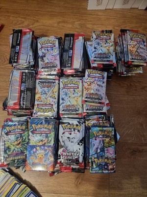 325+ offene Pokemon Bulk Packs 225+ Prismatic Evolutions enthalten. Surging, weiß++