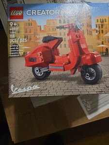 LEGO CREATOR: Vespa (40517)