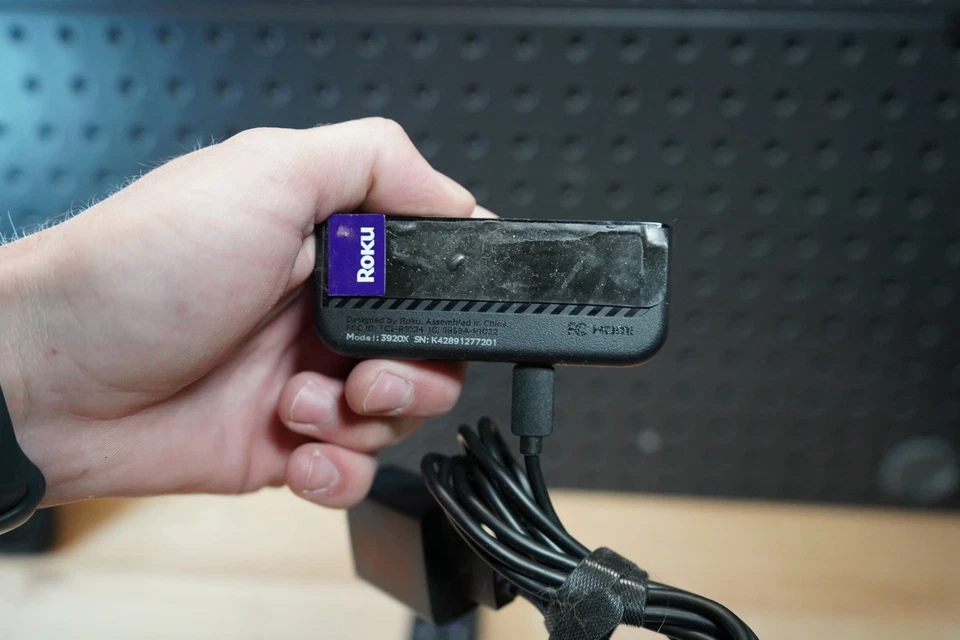 (S) Reproductor multimedia de transmisión Roku 3920X Premiere 4K HDR Foto 3 de 3