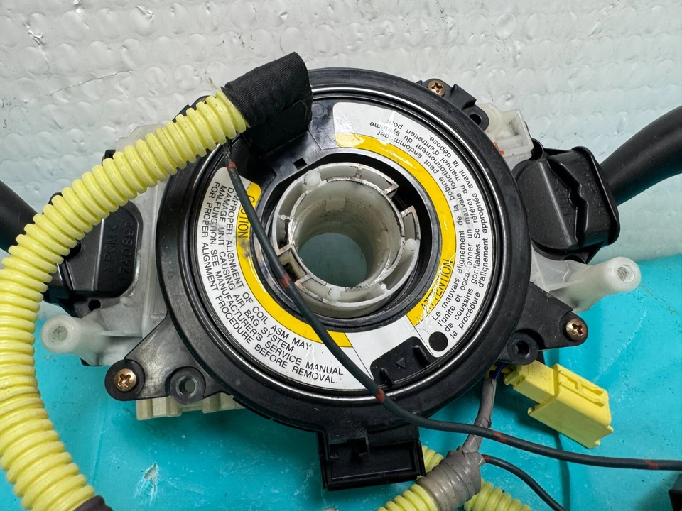 Suzuki Aerio 2002 reloj resorte combinación intermitentes e interruptor de control limpiaparabrisas Foto 3 de 4