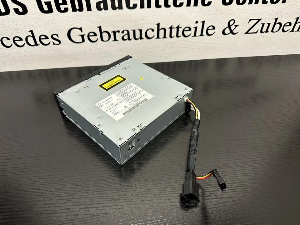 Orig. Mercedes SLK R171 W211 W169 W219 W164 MP3 6-Fach CD-Wechsler A2118703889 - Bild 3 von 3