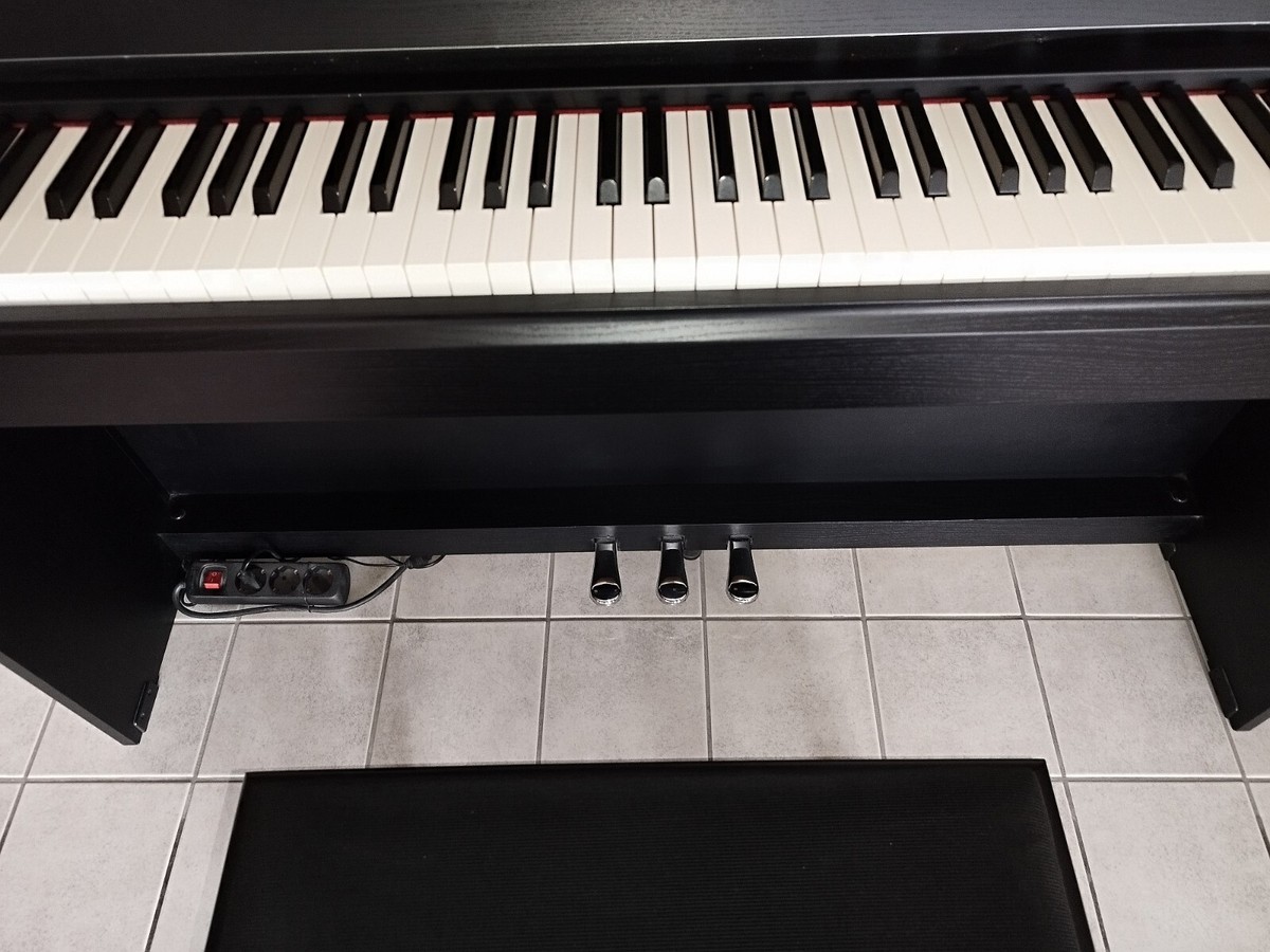 Yamaha Arius YDP-S52B in schwarz wallnuss, Incl Pianobank und 