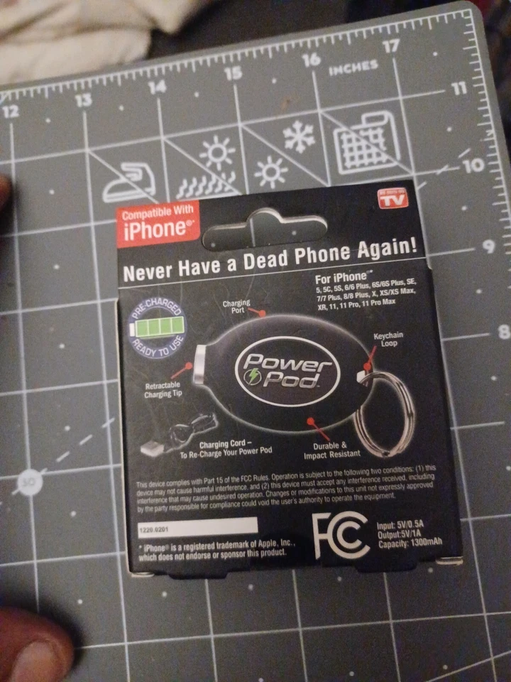 Power Pod Emergency Phone Charger - 3+ hours of charge. Deluxe - Image 2 of 4