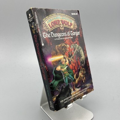 Joe Dever The Dungeons of Torgar Lone Wolf Vtg Fantasy Paperback Pacer 8th Print