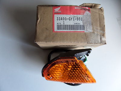 Orig. Honda Blinker V.Rechts Turn Flasher Indicator right Honda SA 50 M/J Vision