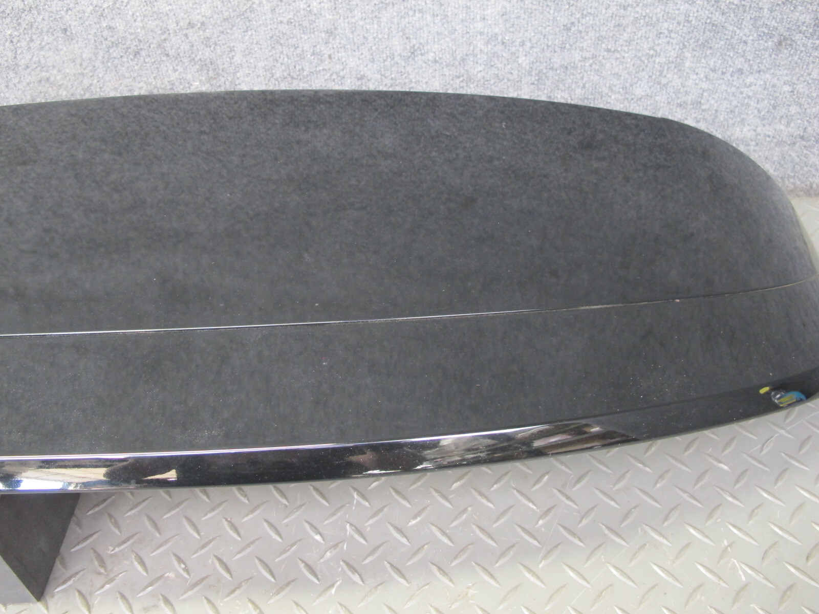 2017-2020 MASERATI LEVANTE M161 REAR TAILGATE SPOILER W BRAKE LIGHT 670040267
