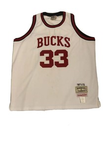 kareem abdul jabbar bucks jersey