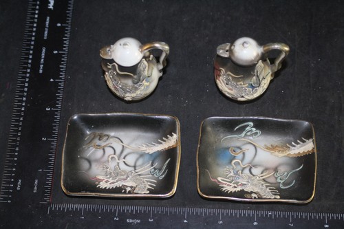 Vintage Rare Raised Dragon Dragonware Moriage Lithophane Salt Pepper w/ 2 Trays - Picture 1 of 8