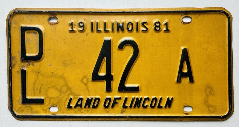 Illinois 1981 Dealer License Plate DL 42 A Low Number Yellow Gold Black
