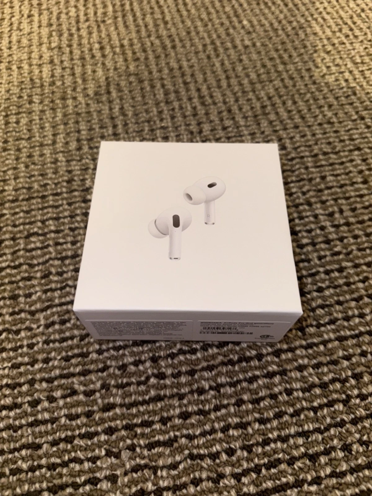 Apple AirPods Pro 2nd Generation with MagSafe Wireless Charging Case (USB‑C)...