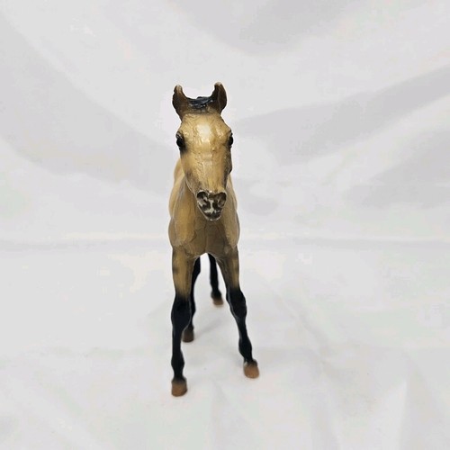 Breyer Horse Chincoteague Foal Sea Star #845 Buckskin - Picture 3 of 7