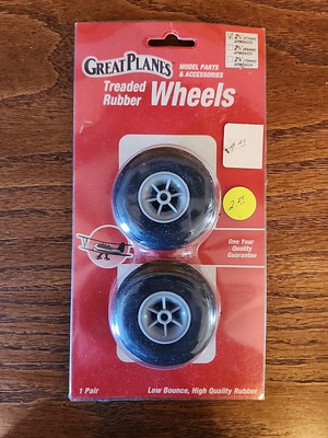 Great Planes 2 1/4'' Tread Rubber Wheels Pair GPMQ4222 NOS