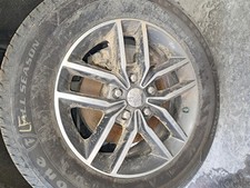 Used Wheel fits: 2017 Jeep Grand cherokee 18x8 aluminum polished with painted po