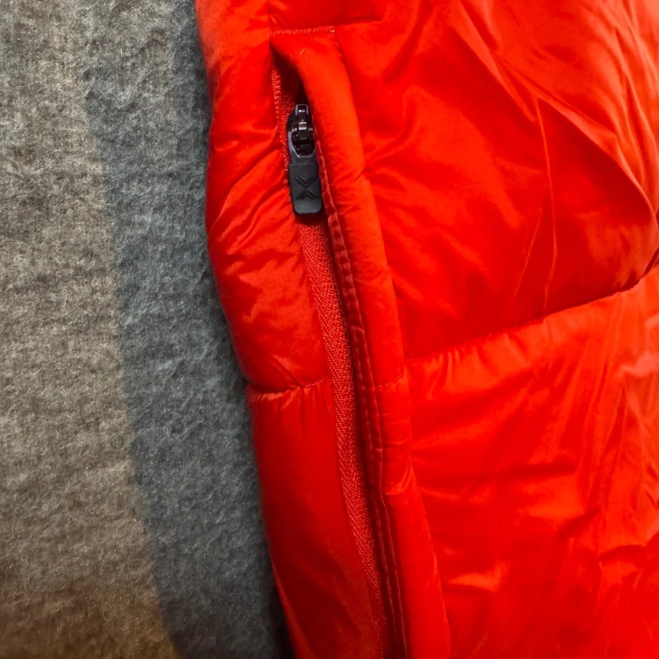 Chaleco acolchado Xersion para hombre 3XL sin mangas cremallera completa ligero rojo cayena NUEVO Foto 4 de 4