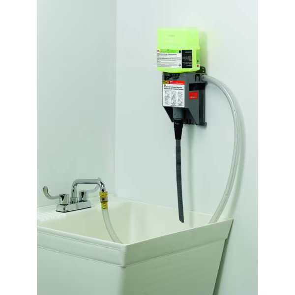 3m Neutral Floor Cleaner, 2L Bottle 3H 3m 3H 2L 0048011202001 Yellow
