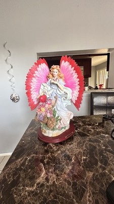 VTG Ray Chia Collection LG Angelica Statue chambord collection 515835559 